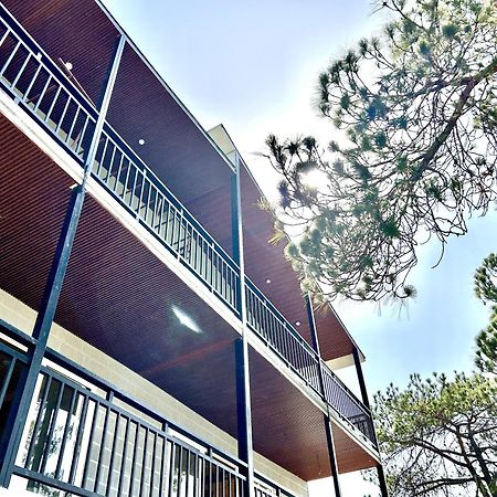Pine Country Resort Mukteshwar Exterior foto